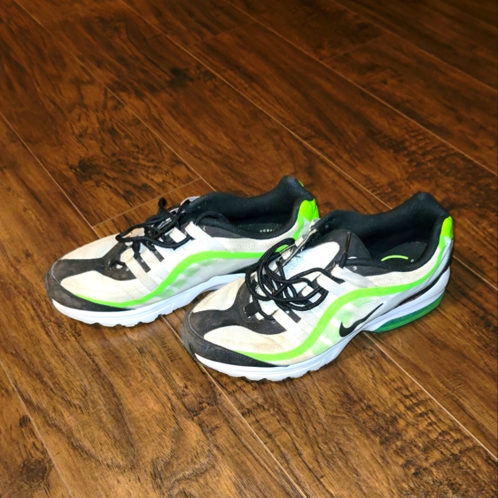 Nike Men's Airmax VG-R Sz 9